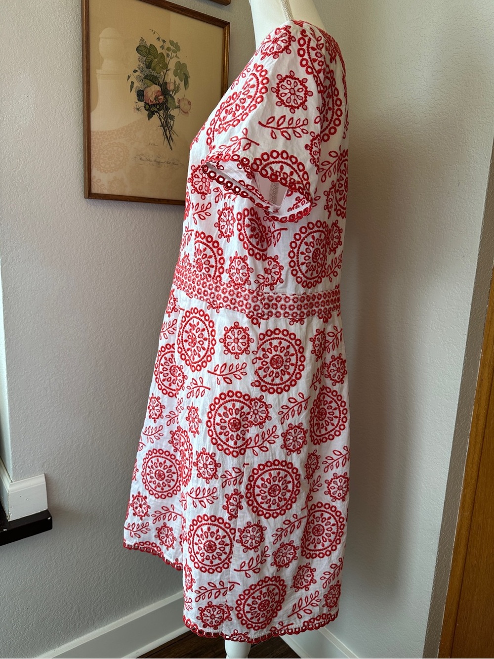 Boden W0026 White Coral Red Embroidered Cotton Shift Dress UK 18R US 14R - Picture 3 of 10